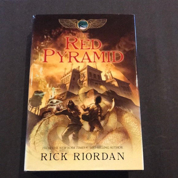 RED PYRAMID book - Picture 1 of 4
